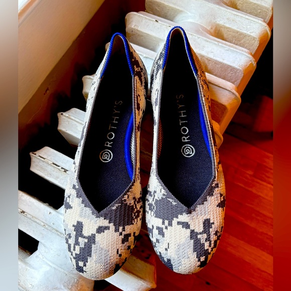 Rothy's Shoes - Rothy's Ash Camo Flats. Excellent Condition